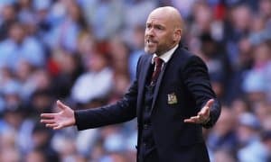 Шогирдларини чақираётган Эрик тен Хаг футболчи олишда “таниш-билишчилик” қилмаслигини айтди