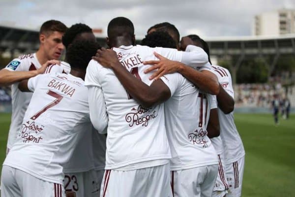 Ана холос: Машҳур клуб йўқ бўлиб кетиш арафасида