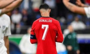 Роналду ўлим билан олишаётган болакай билан учрашди (фото)