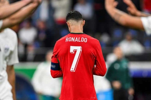 Роналду ўлим билан олишаётган болакай билан учрашди (фото)