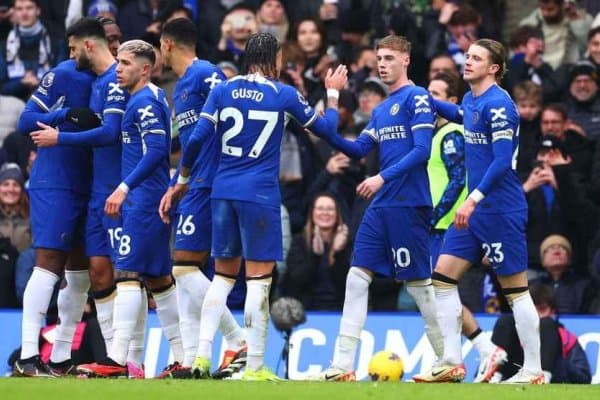 Суперклуб деярли бир таркибдан воз кечди