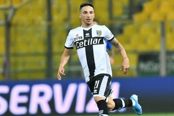 "Парма" Скоццарелла билан шартномани узайтирди