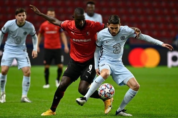 "Челси" сўнгги дақиқаларда гол уриб, плей-офф йўлланмасини муддатидан олдин қўлга киритди