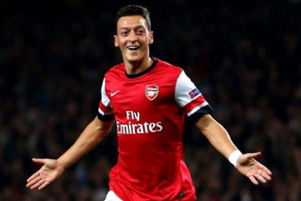 Ўзил Шомуродов ўйнаётган жойга боради