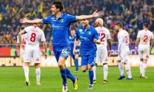 Россиялик мухлислар Элдор Шомуродовга овоз беришди (Фото)