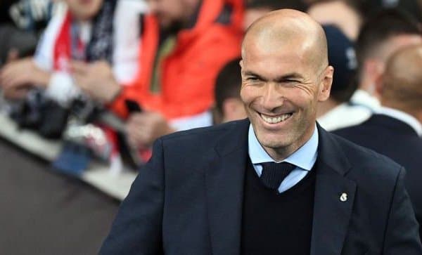 Роман Абрамович “Реал” сўраган футболчини Зиданга берадиган бўлди