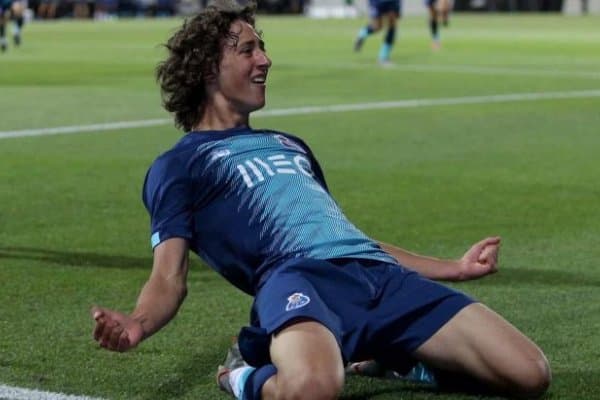 Англияда янги трансфер рекорди 