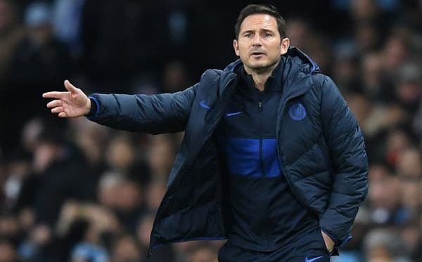 Шогирди хатоларидан зериккан Лэмпард унинг ўрнига бошқа футболчини таклиф қилди