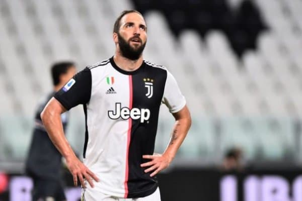 Игуаин "Ювентус"ни тарк этди. Ҳужумчи янги жамоаси билан шартнома имзолаш арафасида (Фото)