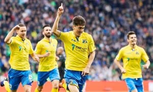 Шомуродов европалик футбол агентлари кузатувида!