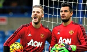 МЮ дарвозабонини икки клуб талашмоқда