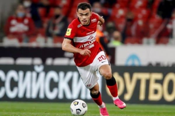 Бир жамоа Ўрунов учун қаттиқ курашяпти!