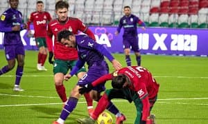 Ўруновга Чемпионлар лигаси иштирокчиси харидор!