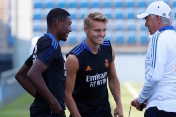 Жаноб Анчелотти, мен ўз ўрнимни унга бермайман!