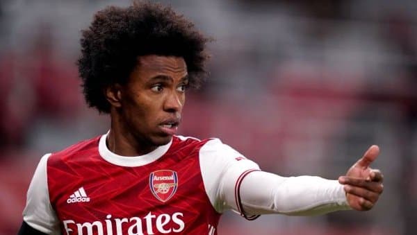 Бу жамоа билан Чемпионлар лигасида ўйнаб бўлмайди, мен кетаман!