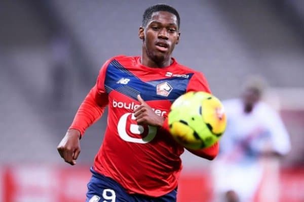 Суперҳужумчига 10 та клуб даъвогар