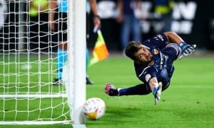 “Манчестер Юнайтед” ҳеч ким кутмаган дарвозабонни олади