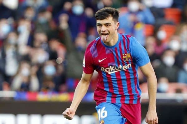 “Барса” футболчилари “Реал”дан ўзиб кетишга ишонмоқда