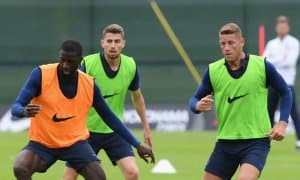 “Челси” 13 нафар футболчи кетганини эълон қилди