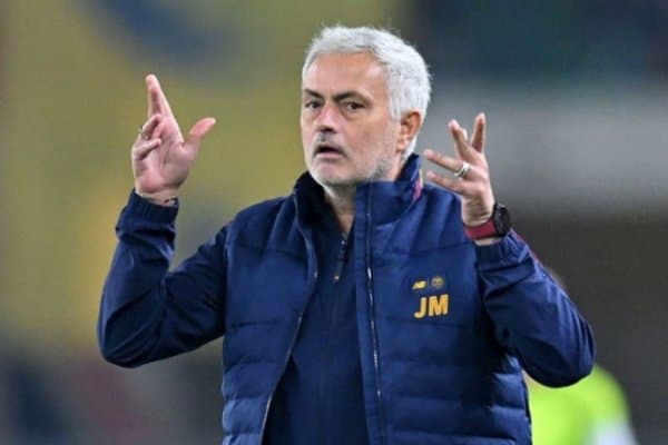 Моуриньо “Манчестер Юнайтед” ҳужумчиси трансферини барбод қилди