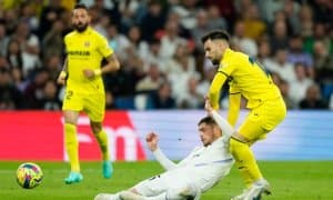 “Барселона” раҳбарияти “Реал” ўйинчисидан калтак еган футболчини чақиряпти