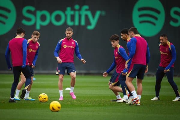 “Барса” Хави олиб келган футболчилардан воз кечмоқда