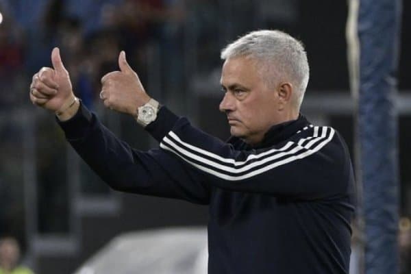 Моуриньо икки юлдузни Европага қайтаради