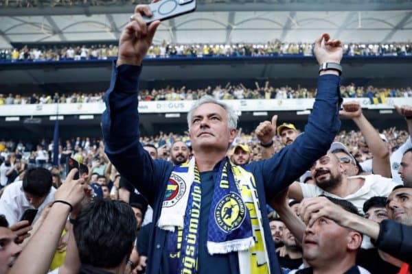 Моуриньо янги жамоасига “Манчестер Сити” юлдузини олиб келмоқчи