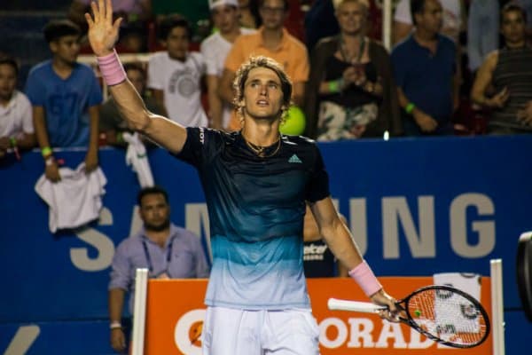 Александр Зверевни ким тўхтатади?