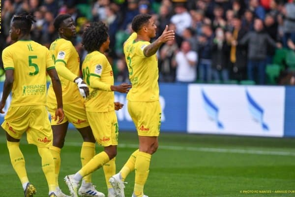 Лига-1. ПСЖ "Нант" майдонида мағлуб бўлди