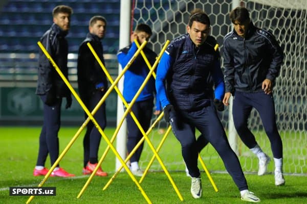 Ўзбекистон Қозоғистонга қарши ўйин олдидан расмий машғулот ўтказди. Шомуродов, Абдиҳолиқов ва Шукуров таркибга келиб қўшилди (фотогалерея)