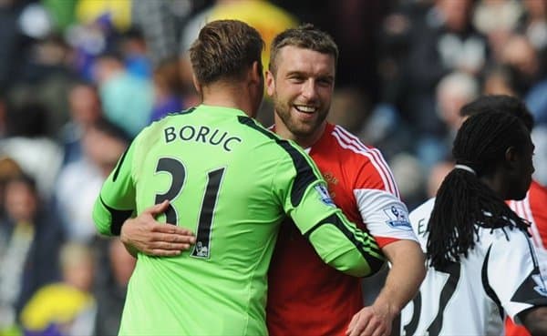 АПЛ клубининг яна бир футболчиси карантинга чиқди