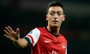 Ўзил туфайли “Арсенал” иккига бўлиниб кетди