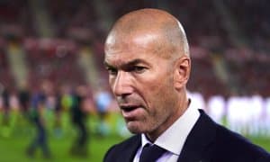 “Реал” супер футболчи учун курашдан чиқди