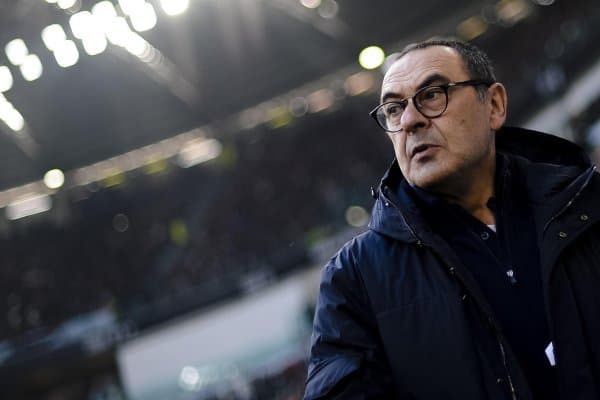 Сарри ниқобларни хайрия қилди