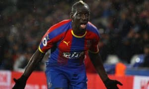 Машҳур футболчи мураббийга қўл кўтарди