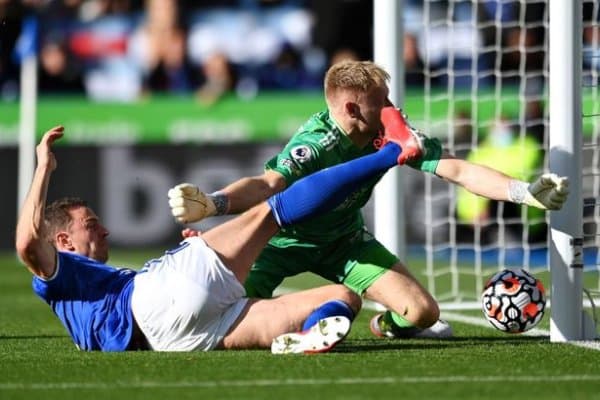 Мен бу ҳужумчидан қўрқаман!