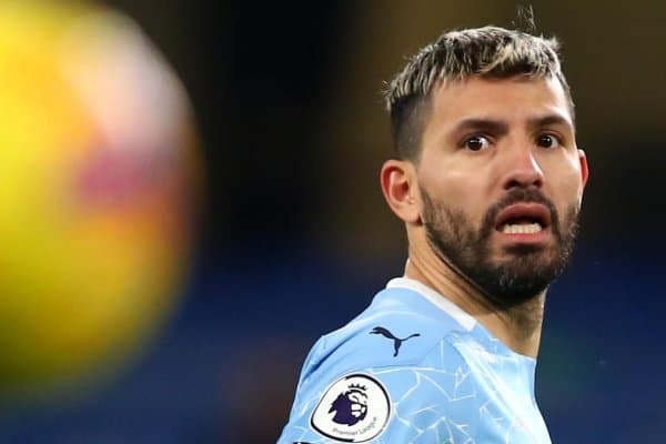 Агуэрони яна бир суперклуб чақирмоқда