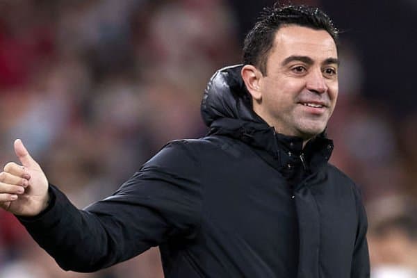 Хави керакмас ўйинчидан қутилиш йўлини топди