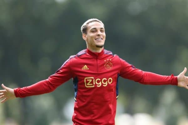 “Манчестер Юнайтед” Антонини тарихга муҳрлади