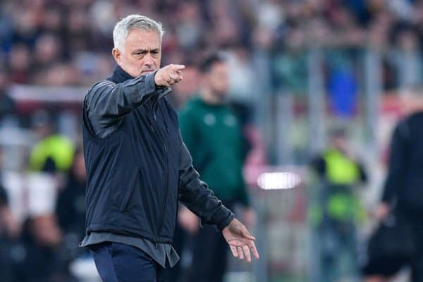 “Рома” зўр ўйинчини арзонга оляпти