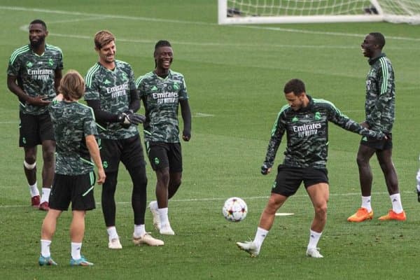 “Реал” тўрт футболчига чиқиш эшикларини кўрсатди