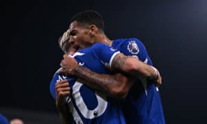 “Челси” бир ўйинчи учун тўрттасидан воз кечмоқда