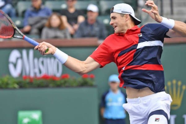 Жон Иснер рақибини 54 дақиқада таслим қилди