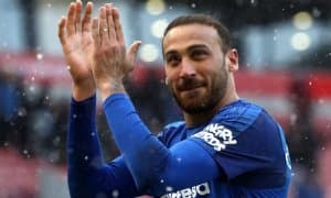 "Эвертон" туркиялик футболчига чиқиш эшикларини кўрсатди