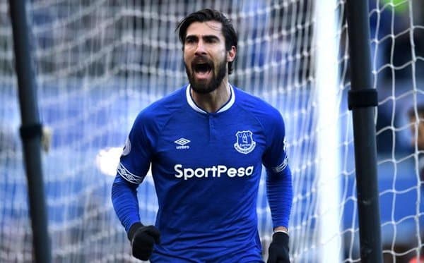 Уч ойлик танаффусдан сўнг Андре Гомеш майдонга қайтди