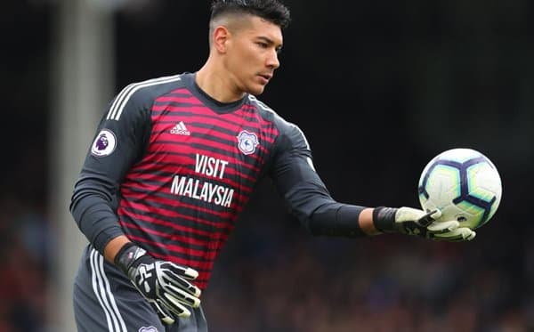 Филиппинлик дарвозабон "Ливерпуль" нигоҳига тушди