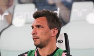 Манжукич фаолиятини Қатарда давом эттиради