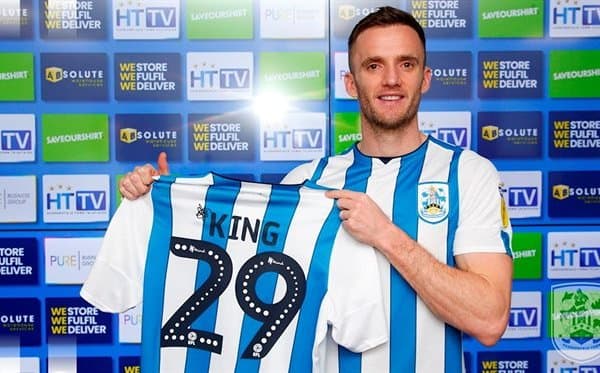 "Хаддерсфилд" Англияда ўзига хос натижага эга футболчини ижарага олди