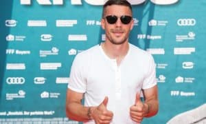 Расман: Лукас Подольски "Антальяспор" футболчисига айланди